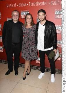 Gast, Marie Theres Kroetz-Relin, Ricardo Weininger Ricky Reason bei der Premiere des Musicals Santa Maria mit den größten Hits von Roland Kaiser im Deutschen Theater. München, 19.10.2017
