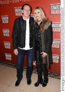 Stefan Zauner mit Gattin Petra Manuela bei der Premiere des Musicals Santa Maria mit den größten Hits von Roland Kaiser im Deutschen Theater. München, 19.10.2017
