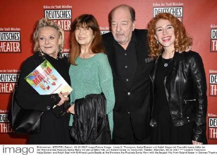 Linda G. Thompson, Katja Ebstein und Ralph Siegel mit Freundin Laura Käfer bei der Premiere des Musicals Santa Maria mit den größten Hits von Roland Kaiser im Deutschen Theater. München, 19.10.2017