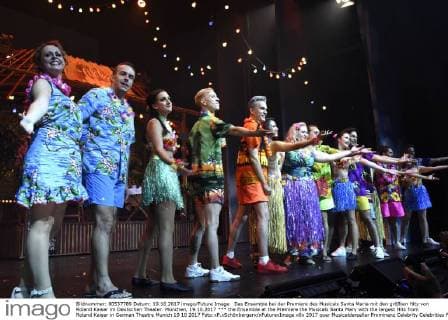 Das Ensemble bei der Premiere des Musicals Santa Maria mit den größten Hits von Roland Kaiser im Deutschen Theater. München, 19.10.2017