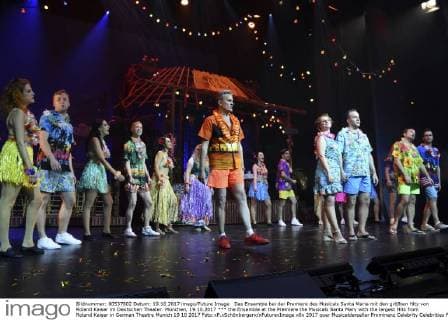 Das Ensemble bei der Premiere des Musicals Santa Maria mit den größten Hits von Roland Kaiser im Deutschen Theater. München, 19.10.2017