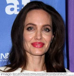Premiere du film The Breadwinner à Los Angeles. 20 October 2017 - Hollywood, California - Angelina Jolie. The Breadwinner U.S. Premiere held at the TCL Chinese 6 Theatre in Hollywood. Photo Credit: AdMedia 221676 AdMedia Starface 2017-10-20 CA Hollywood Etats-Unis  Copyright: xAdMediax STAR_221676_009