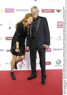 Claudia Wenzel mit Gatte Rüdiger Joswig bei der 11. Verleihung der Goldenen Bild der Frau 2017 im Cruise Center Steinwerder. Hamburg, 21.10.2017