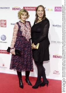 Gesine Cukrowski und Leila Moysich bei der 11. Verleihung der Goldenen Bild der Frau im Cruise Center Steinwerder. Hamburg, 21.10.2017