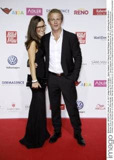 Xenia Assenza mit Freund Daniel Roesner bei der 11. Verleihung der Goldenen Bild der Frau im Cruise Center Steinwerder. Hamburg, 21.10.2017