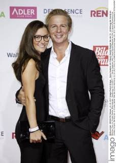 Xenia Assenza mit Freund Daniel Roesner bei der 11. Verleihung der Goldenen Bild der Frau im Cruise Center Steinwerder. Hamburg, 21.10.2017