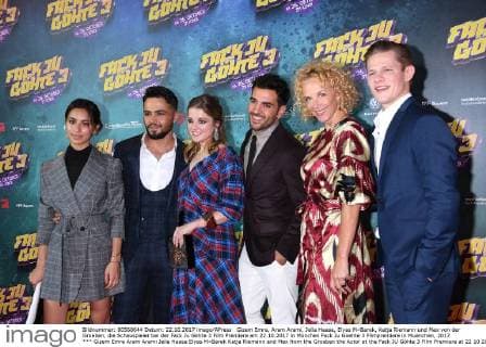 Gizem Emre, Aram Arami, Jella Haase, Elyas M«Barek, Katja Riemann und Max von der Groeben, die Schauspieler bei der Fack Ju Göhte 3 Film Premiere am 22.10.2017 in München Fack Ju Goehte 3 Filmpremiere in Muenchen, 2017
