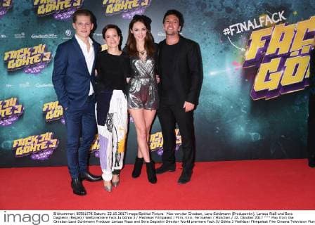 Max von der Groeben, Lena Schömann (Produzentin), Larissa Rieß und Bora Dagtekin (Regie) Weltpremiere Fack Ju Göhte 3 Mathäser Filmpalast Film, Kino, Fernsehen München 22. Oktober 2017