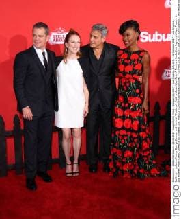 October 22, 2017 - Los Angeles, CA, U.S. - 22 October 2017 - Los Angeles, California - Julianne Moore, George Clooney and Karimah Westbrook. Ã¢â‚¬oeSuburbiconÃ¢â‚¬Â Premiere held at the Regency Village Theatre in Los Angeles. Photo Credit: AdMedia Los Angeles U.S. - ZUMAa123 20171022_zaa_a123_020 Copyright: xAdmediax