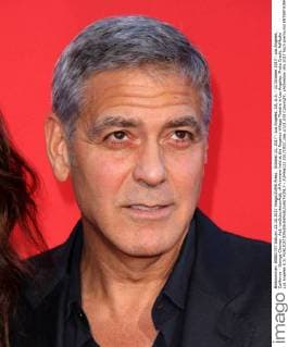 October 22, 2017 - Los Angeles, CA, U.S. - 22 October 2017 - Los Angeles, California - George Clooney. Ã¢â‚¬oeSuburbiconÃ¢â‚¬Â Premiere held at the Regency Village Theatre in Los Angeles. Photo Credit: AdMedia Los Angeles U.S. - ZUMAa123 20171022_zaa_a123_028 Copyright: xAdmediax