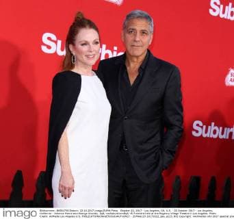 October 22, 2017 - Los Angeles, CA, U.S. - 22 October 2017 - Los Angeles, California - Julianne Moore and George Clooney. Ã¢â‚¬oeSuburbiconÃ¢â‚¬Â Premiere held at the Regency Village Theatre in Los Angeles. Photo Credit: AdMedia Los Angeles U.S. - ZUMAa123 20171022_zaa_a123_031 Copyright: xAdmediax