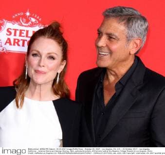 October 22, 2017 - Los Angeles, CA, U.S. - 22 October 2017 - Los Angeles, California - Julianne Moore and George Clooney. Ã¢â‚¬oeSuburbiconÃ¢â‚¬Â Premiere held at the Regency Village Theatre in Los Angeles. Photo Credit: AdMedia Los Angeles U.S. - ZUMAa123 20171022_zaa_a123_035 Copyright: xAdmediax