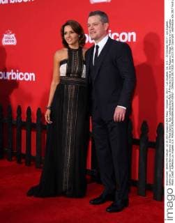 October 22, 2017 - Los Angeles, CA, U.S. - 22 October 2017 - Los Angeles, California - Luciana Barroso Damon and Matt Damon. Ã¢â‚¬oeSuburbiconÃ¢â‚¬Â Premiere held at the Regency Village Theatre in Los Angeles. Photo Credit: AdMedia Los Angeles U.S. - ZUMAa123 20171022_zaa_a123_057 Copyright: xAdmediax