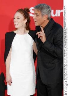 Julianne Moore, George Clooney at the Premiere of Paramount Pictures Suburbicon held at the Regency Village Theater in Westwood, CA, October 22, 2017.  Copyright: xJosephxMartinezx 33462_011JM