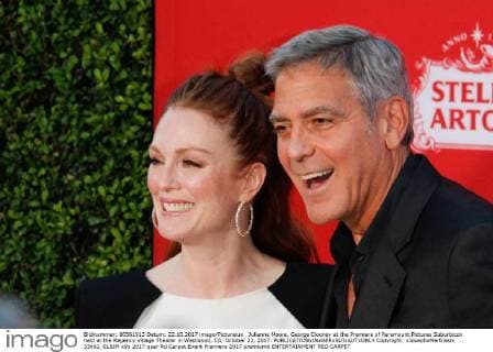 Julianne Moore, George Clooney at the Premiere of Paramount Pictures Suburbicon held at the Regency Village Theater in Westwood, CA, October 22, 2017.  Copyright: xJosephxMartinezx 33462_015JM