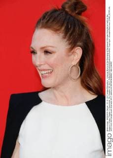 Julianne Moore at the Premiere of Paramount Pictures Suburbicon held at the Regency Village Theater in Westwood, CA, October 22, 2017.  Copyright: xJosephxMartinezx 33462_057JM