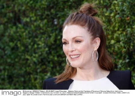 Julianne Moore at the Premiere of Paramount Pictures Suburbicon held at the Regency Village Theater in Westwood, CA, October 22, 2017.  Copyright: xJosephxMartinezx 33462_089JM