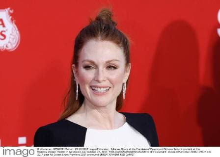 Julianne Moore at the Premiere of Paramount Pictures Suburbicon held at the Regency Village Theater in Westwood, CA, October 22, 2017.  Copyright: xJosephxMartinezx 33462_093JM