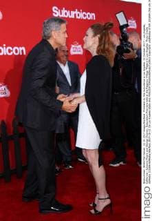 Premiere du film Suburbicon a Los Angeles. 22 October 2017 - Los Angeles, California - Julianne Moore and George Clooney. Suburbicon Premiere held at the Regency Village Theatre in Los Angeles. Photo Credit: AdMedia 221694 AdMedia Starface 2017-10-22 CA Los Angeles Etats-Unis  Copyright: xAdMediax STAR_221694_056