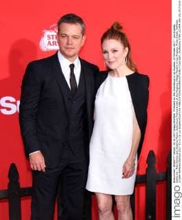 Premiere du film Suburbicon a Los Angeles. 22 October 2017 - Los Angeles, California - Matt Damon and Julianne Moore. Suburbicon Premiere held at the Regency Village Theatre in Los Angeles. Photo Credit: AdMedia 221694 AdMedia Starface 2017-10-22 CA Los Angeles Etats-Unis  Copyright: xAdMediax STAR_221694_068