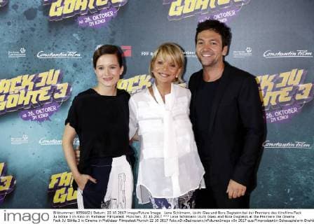 Lena Schömann, Uschi Glas und Bora Dagtekin bei der Premiere des Kinofilms Fack Ju Göhte 3 im Kino im Mathäser Filmpalast. München, 22.10.2017