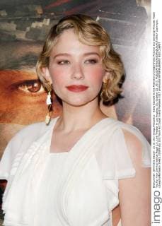Haley Bennett at the Premiere of DreamWorks Pictures and Universal Pictures Thank You For Your Service held at Regal L.A. Live Theater in Los Angeles, CA, October 23, 2017.  Copyright: xJosephxMartinezx 33463_029JM