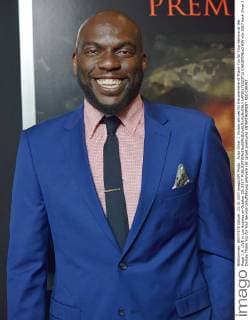 Actor Omar J. Dorsey arrives for the premiere of Thank You for Your Service at the Regal L.A. LIVE in Los Angeles on October 23, 2017.  LAP20171023712 CHRISTINExCHEW
