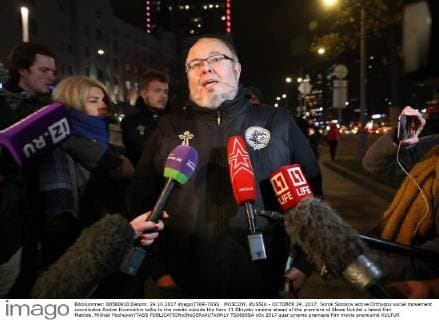 MOSCOW, RUSSIA - OCTOBER 24, 2017: Sorok Sorokov active Orthodox social movement coordinator Andrei Kormukhin talks to the media outside the Karo 11 Oktyabr cinema ahead of the premiere of Alexei Uchitel s latest film Matilda. Mikhail Pochuyev TASS  TS0665BA
