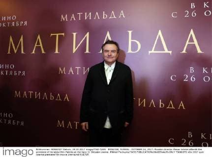 MOSCOW, RUSSIA - OCTOBER 24, 2017: Russian director Alexei Uchitel attends the premiere of his latest film Matilda at the Karo 11 Oktyabr cinema. Mikhail Pochuyev TASS  TS0665FD