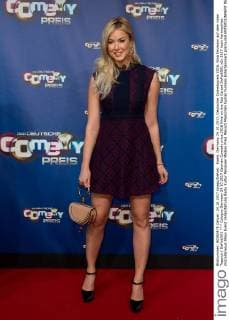 Koeln, Germany 24.10.2017, Deutscher Comedypreis 2016, Nina Ensmann auf dem roten Teppich ( DeFodi001