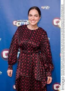 Koeln, Germany 24.10.2017, Deutscher Comedypreis 2017, Verena Altenberger auf dem roten teppich ( DeFodi001