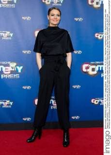 Koeln, Germany 24.10.2017, Deutscher Comedypreis 2017, Martina Hill auf dem roten Teppich ( DeFodi001