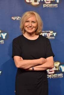 Comedian Maren Kroymann kommt am 24.10.2017 in Köln zur Verleihung des Deutschen Comedypreis 2017.