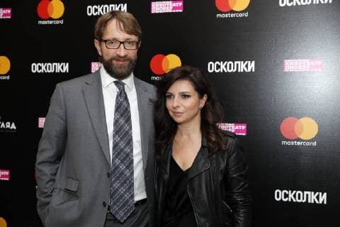 MOSCOW, RUSSIA - OCTOBER 25, 2017: Actress, film director Alisa Khazanova (R) and her husband lawyer Dmitry Shokhin attend the Moscow premiere of Khazanova s film Middleground at the Pioner Cinema. Artyom Geodakyan TASS  TS0668F5