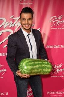 Schauspieler Cronis Karakassidis kommt am 26.10.2017 in Köln zur Deutschlandpremiere des Musical Dirty Dancing.