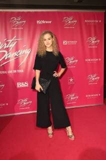 Schauspielerin Pauline Angert kommt am 26.10.2017 in Köln zur Deutschlandpremiere des Musical Dirty Dancing.
