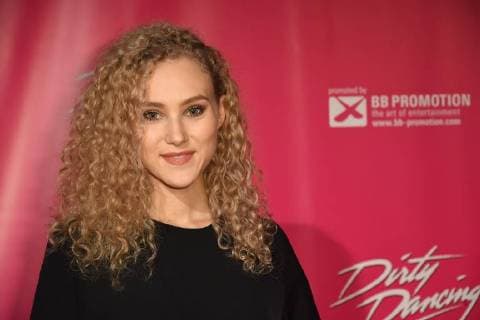 Schauspielerin Pauline Angert kommt am 26.10.2017 in Köln zur Deutschlandpremiere des Musical Dirty Dancing.