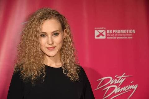 Schauspielerin Pauline Angert kommt am 26.10.2017 in Köln zur Deutschlandpremiere des Musical Dirty Dancing.