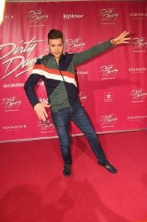 Schauspieler Bela Klentze kommt am 26.10.2017 in Köln zur Deutschlandpremiere des Musical Dirty Dancing.