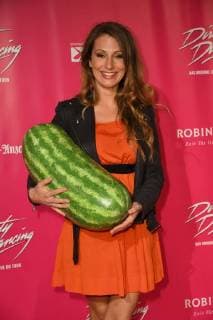Moderatorin Mara Bergmann kommt am 26.10.2017 in Köln zur Deutschlandpremiere des Musical Dirty Dancing.