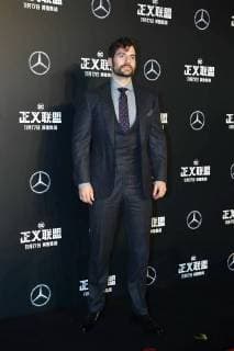 British actor Henry Cavill poses as he arrives on the red carpet for the movie Justice League in Beijing, China, 26 October 2017. Gal Gadot, Ben Affleck, and Henry Cavill team up to endorse film Justice League in Beijing  pbu701196_02