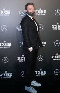 American actor and director Ben Affleck poses as he arrives on the red carpet for the movie Justice League in Beijing, China, 26 October 2017. Gal Gadot, Ben Affleck, and Henry Cavill team up to endorse film Justice League in Beijing  pbu701196_45