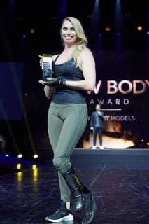 Bilder des Tages Best Story Award Gewinnerin Christina - Verleihung des McFit NEW BODY Award in Berlin am 26.10.2017. McFit NEW BODY Award