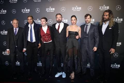 BEIJING, CHINA - OCTOBER 26: (L - R) Producer Charles Roven, actors Ray Fisher, Ezra Miller, Ben Affleck, Gal Gadot, Henry Cavill and Jason Momoa attend Justice League premiere at 798 Art Zone on October 26, 2017 in Beijing, China.  Copyright: xVCGx CFP111130869989
