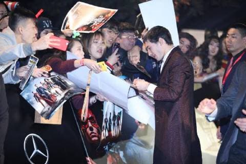 BEIJING, CHINA - OCTOBER 26: Actor Ezra Miller attends Justice League premiere at 798 Art Zone on October 26, 2017 in Beijing, China.  Copyright: xVCGx CFP111130869961