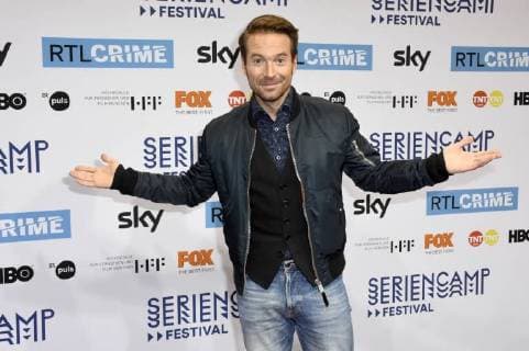 Sebastian Höffner bei der Eröffnung des Serienfestivals Seriencamp mit dem Screening der BBC TV-Serie SS-GB in der Hochschule für Fernsehen und Film. München, 26.10.2017