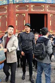 American stage actor Ray Fisher, center, visits the Temple of Heaven in heavy smog in Beijing, China, 27 October 2017. Gal Gadot leads co-stars of movie Justice League to visit Temple of Heaven in heavy smog in Beijing  pbu701405_25
