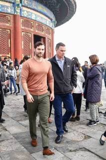 British actor Henry Cavill, left, visits the Temple of Heaven in heavy smog in Beijing, China, 27 October 2017. Gal Gadot leads co-stars of movie Justice League to visit Temple of Heaven in heavy smog in Beijing  pbu701405_27
