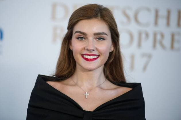 Nathalie VOLK (Partnerin Frank Otto), Roter Teppich, Red Carpet Show, Verleihung des Deutschen Radiopreises 2017 in der Elbphilharmonie in Hamburg am 07.09.2017.