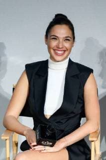 BEIJING, CHINA - OCTOBER 27: Israeli actress and model Gal Gadot attends the fans meeting of film Justice League on October 27, 2017 in Beijing, China.  Copyright: xVCGx CFP111130964070